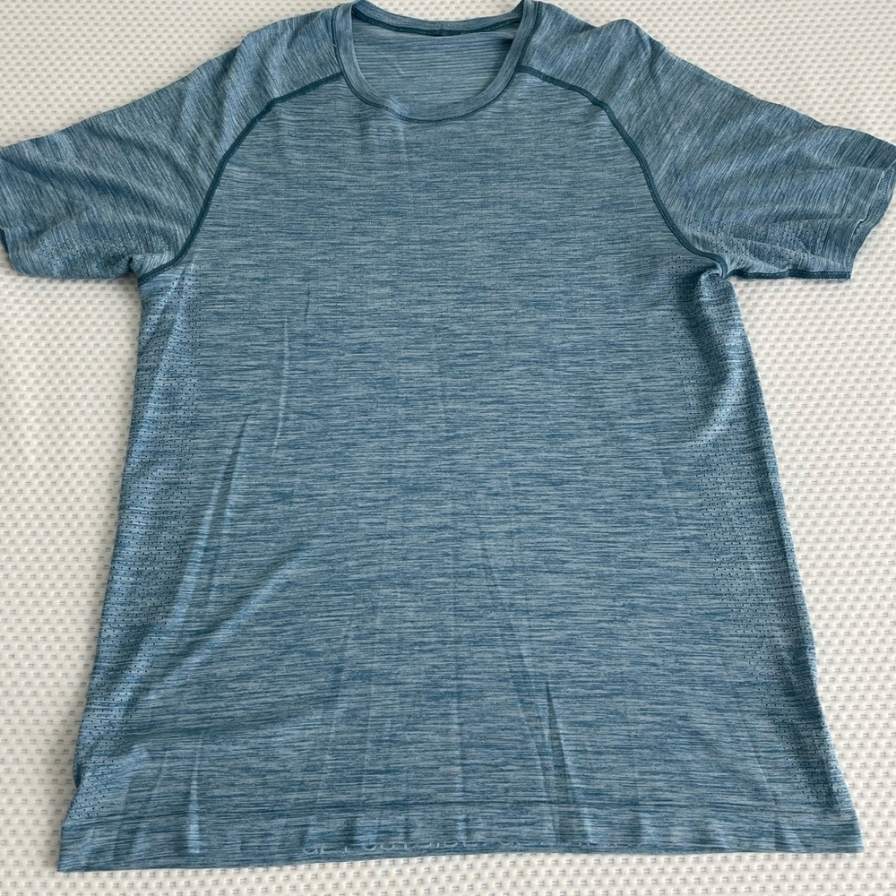 Lululemon Metal Vent Tech Shirt